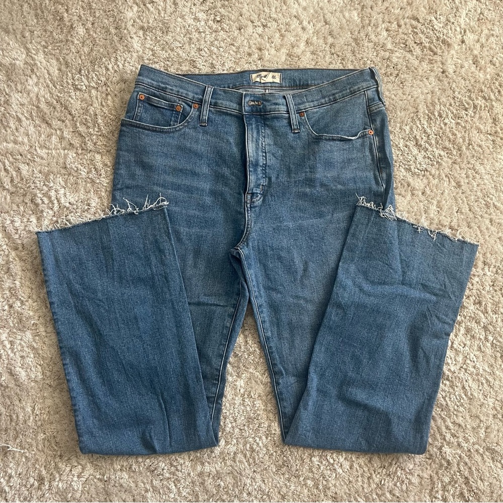 Madewell mid rise kick out crop jeans